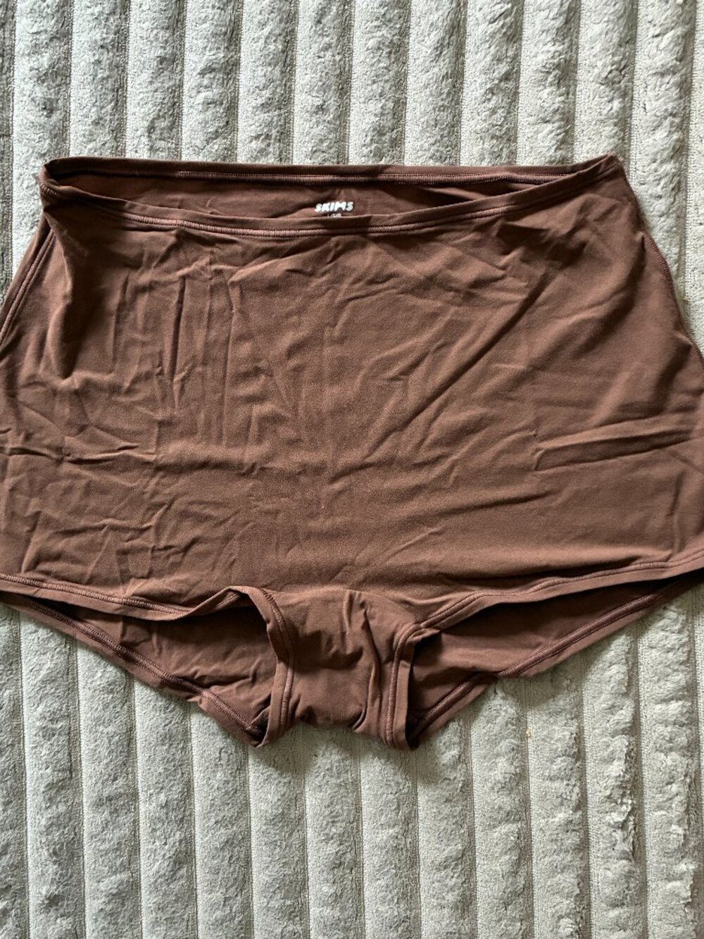 SKIMS Fits Everybody Boy Short Jasper Size L